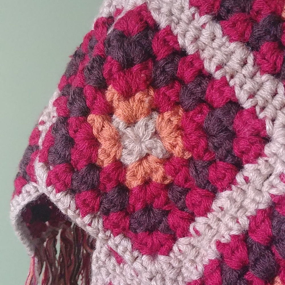 NWOT Scarf, Le chateau - Picture 3 of 5